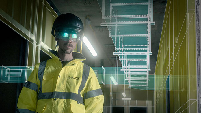 construction worker1 wearing AR glasses